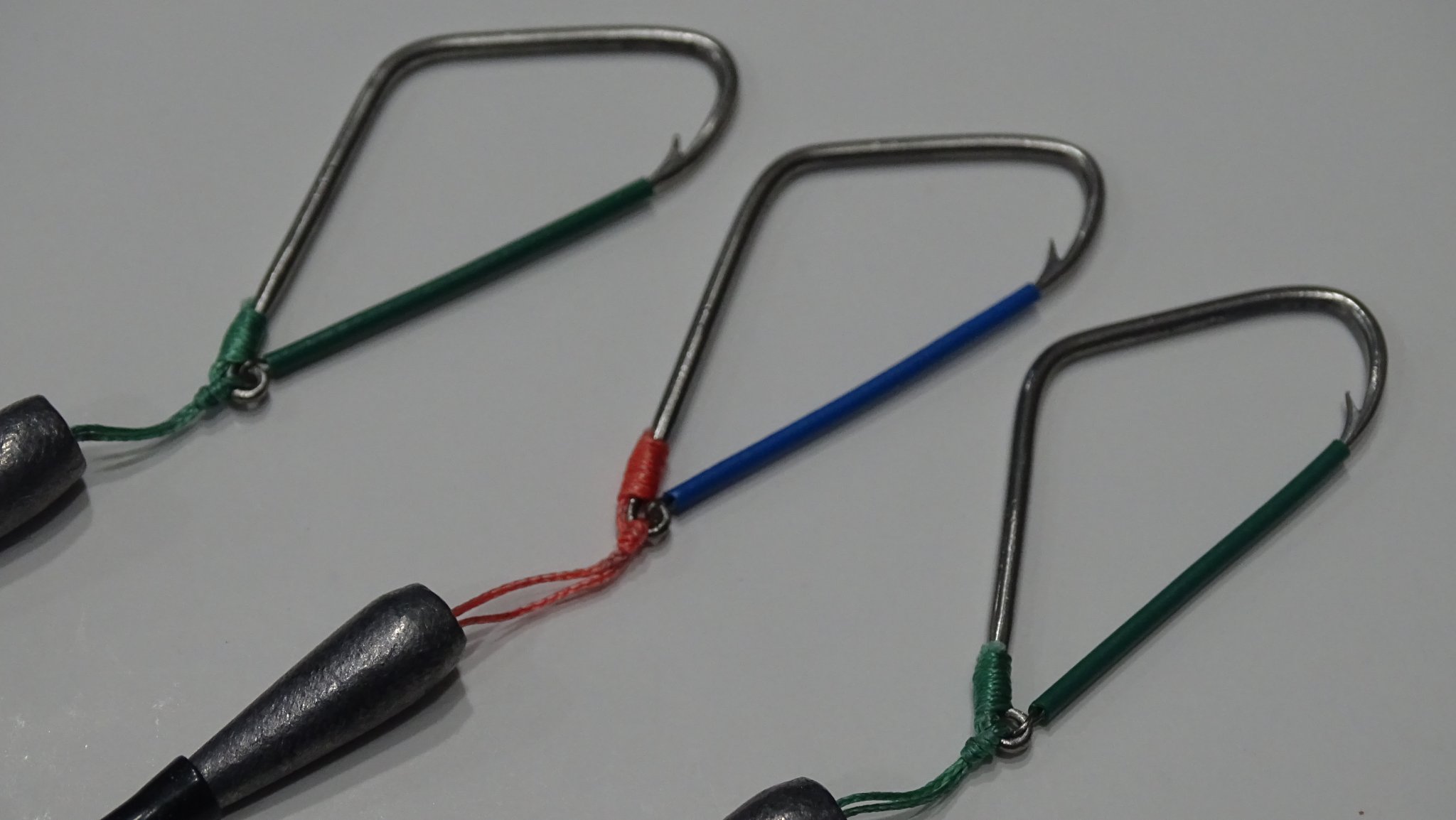 Thẻo móc nhái thật tóm sẵn bằng thép làm thủ công