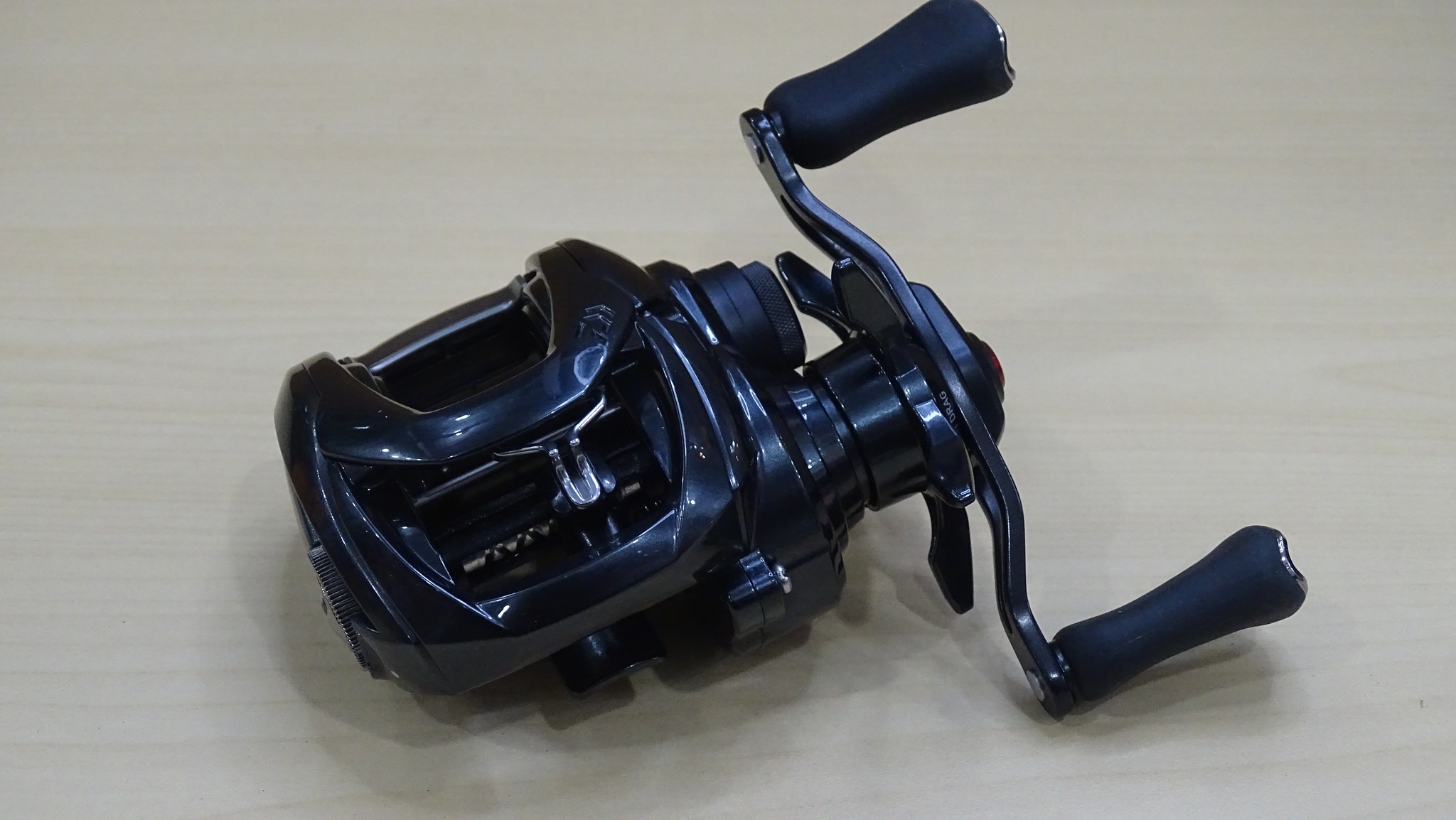 Máy câu cá DAIWA TATULA SV TW