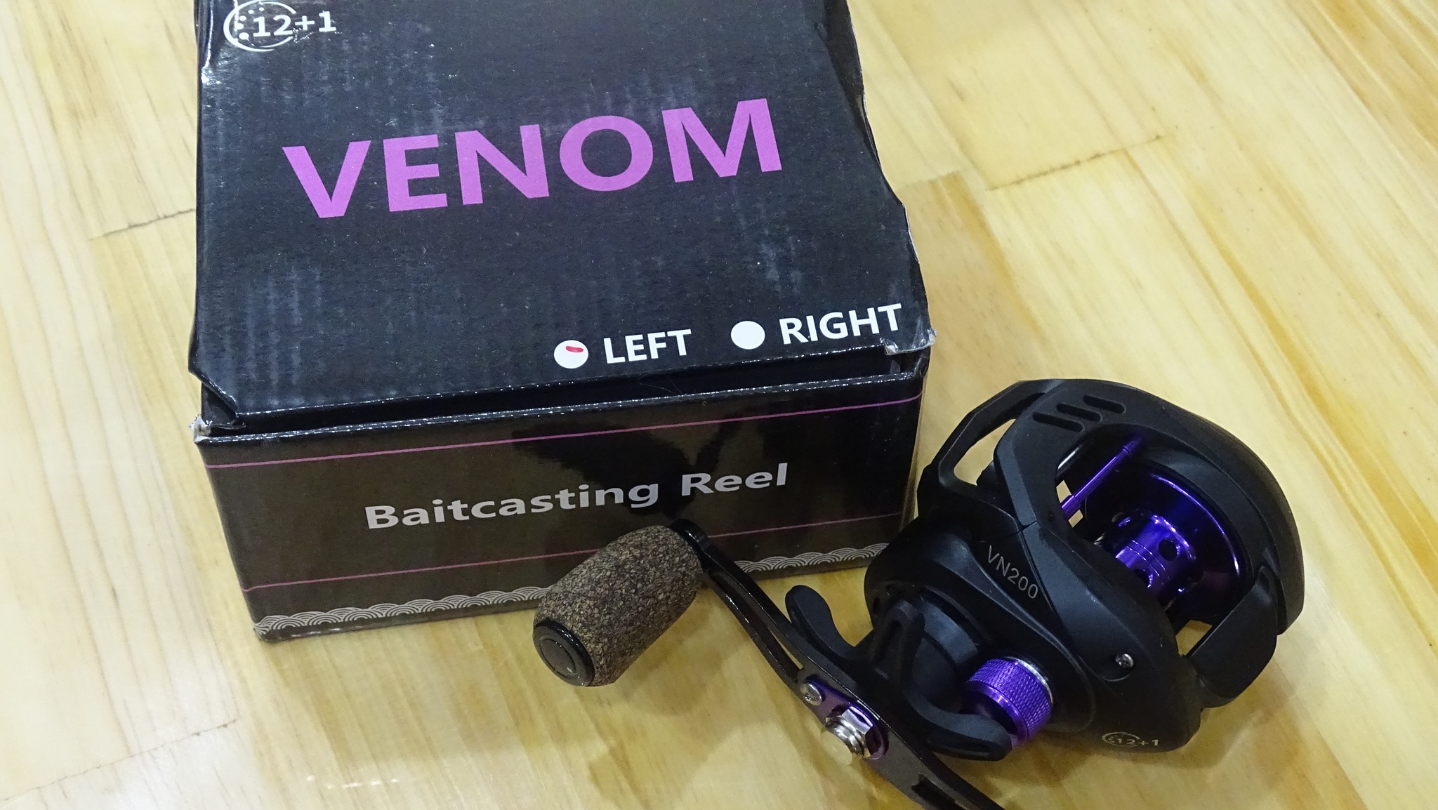 Máy câu cá VENOM Baitcasting Reel VN200