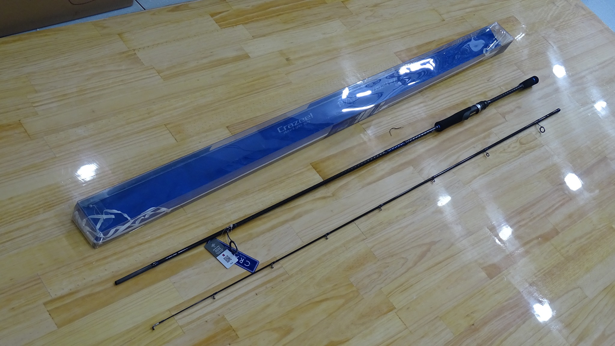 Cần câu cá CRAZEE WIND chính hãng