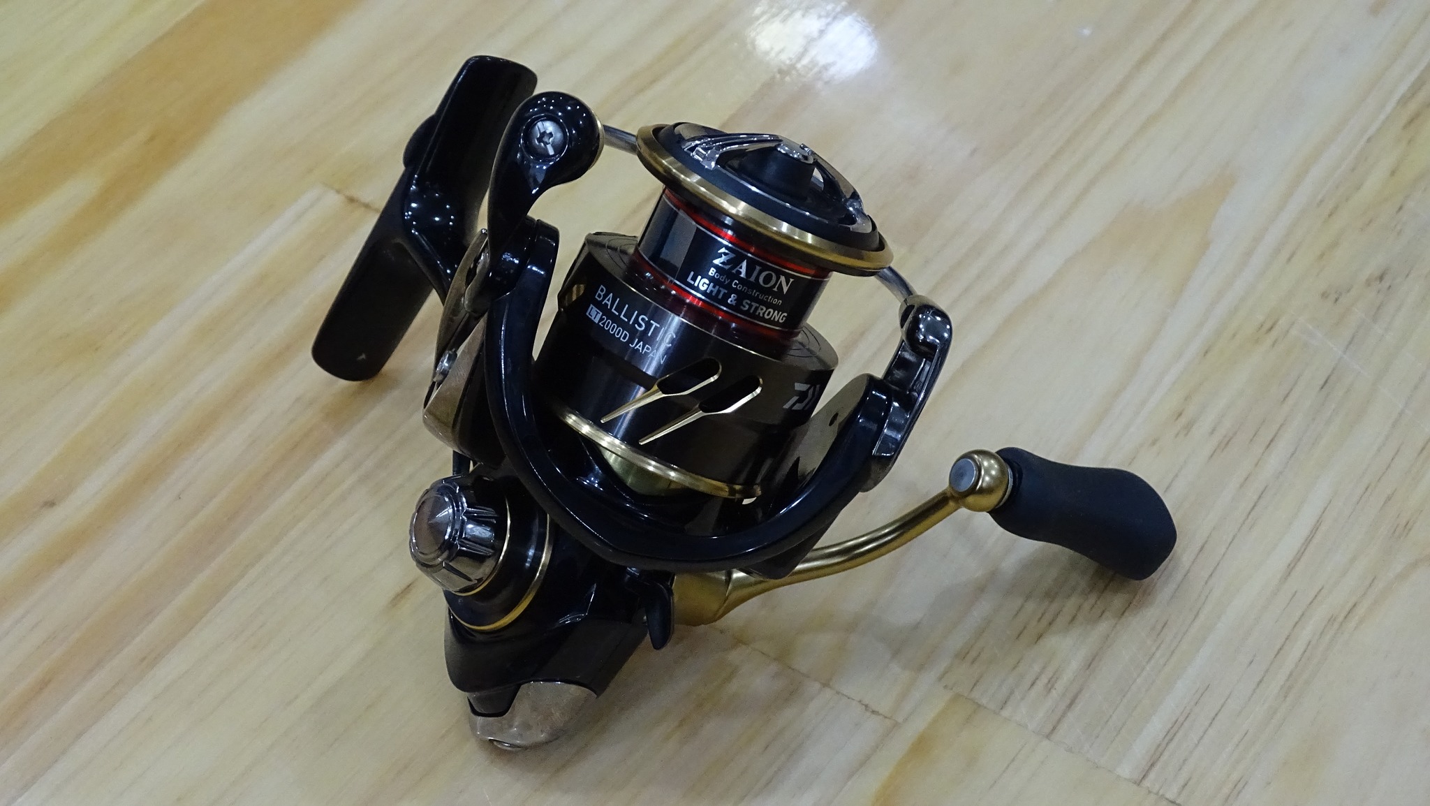 Máy câu cá Daiwa Ballistic