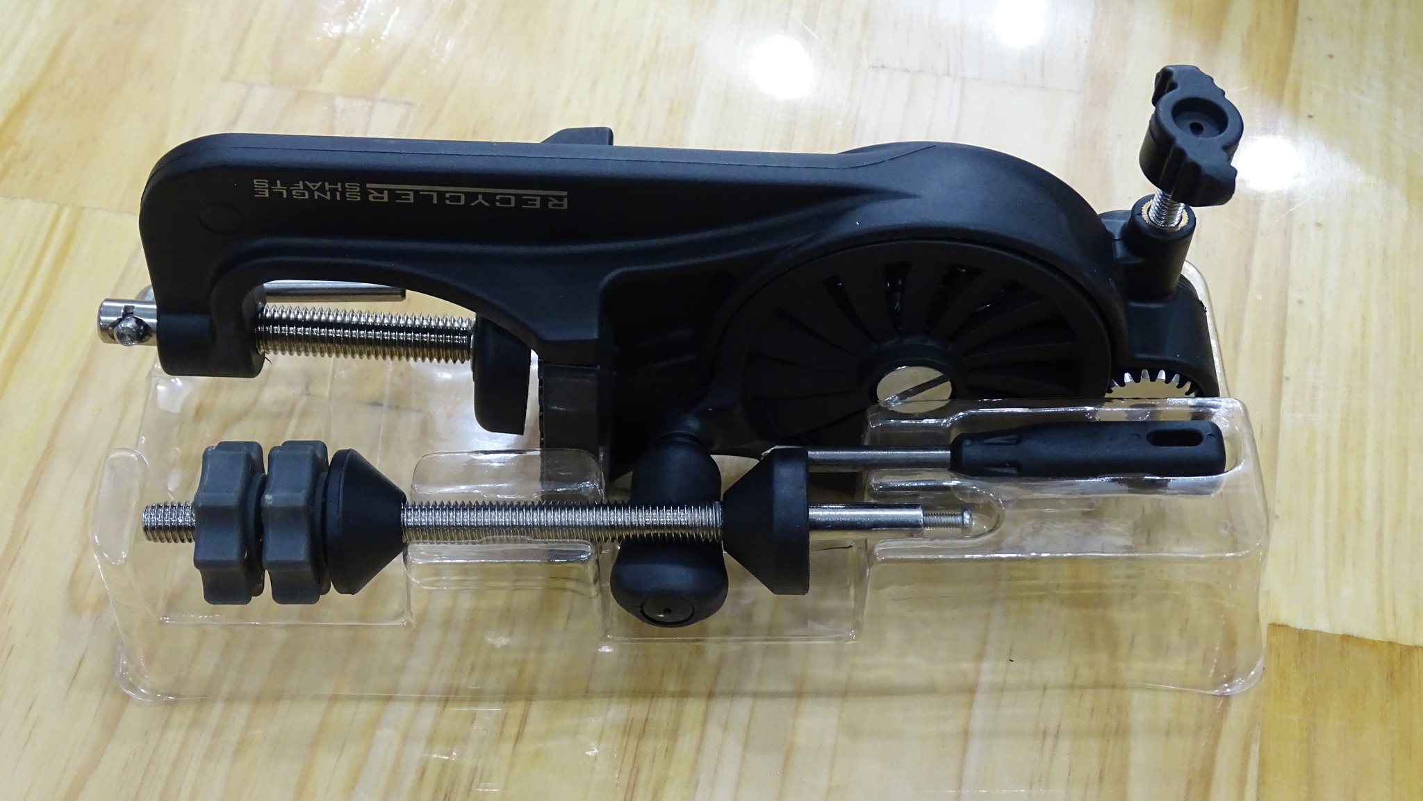 Dụng cụ hỗ trợ vào dây câu Recycler