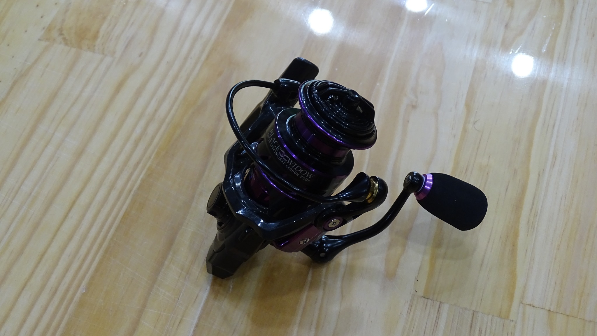 Máy câu cá Pioner Black Widow BW-1000