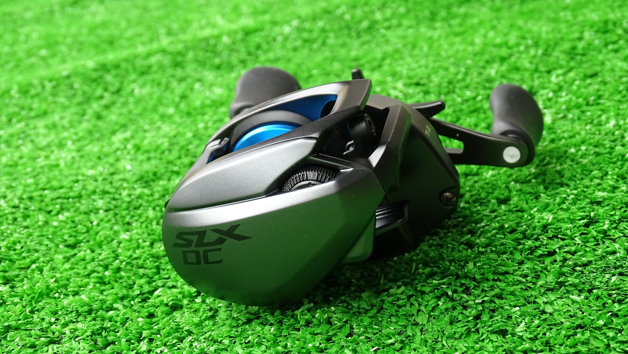 Máy câu cá Shimano SLX DC 71HG
