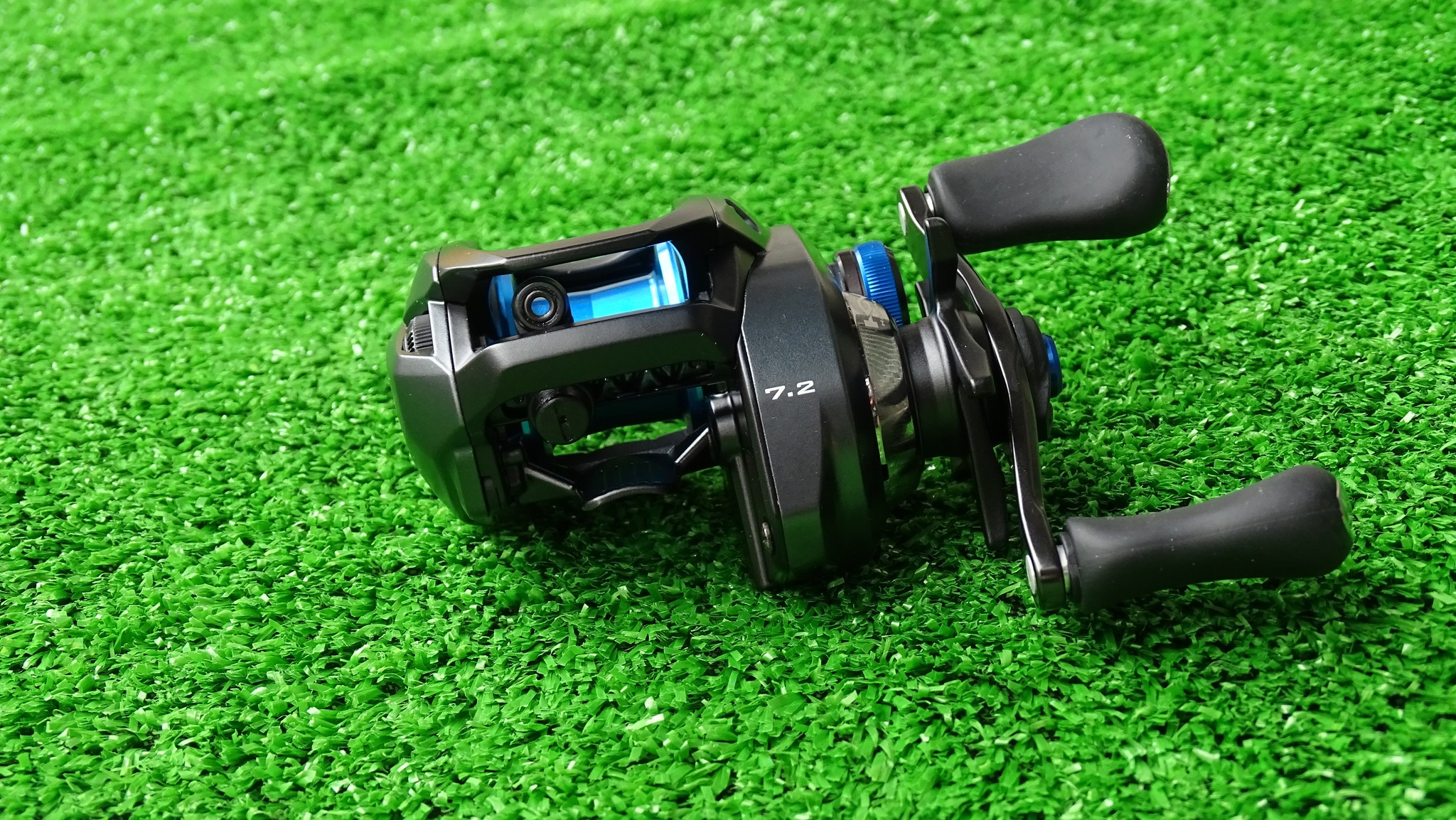 Máy câu cá Shimano SLX DC 71HG