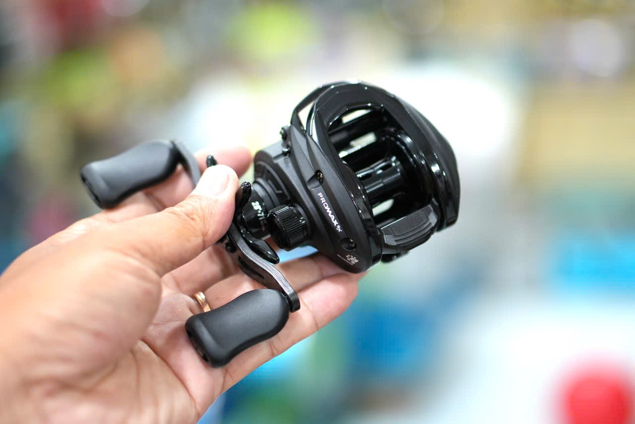 Máy ngang Abu Promax SX