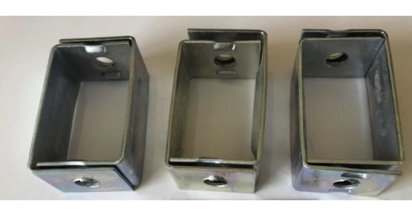 Hộp nối ty ren M12