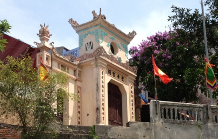 Đền Mẫu Bát Tràng – Chốn linh thiêng giữa lòng làng gốm cổ