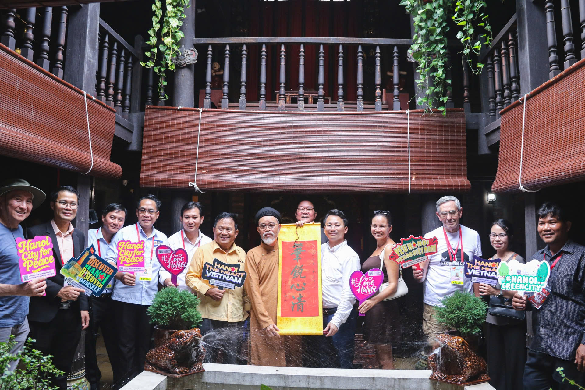 Ngày Quốc khánh 2/9 và tinh thần yêu nước của Làng Gốm Bát Tràng