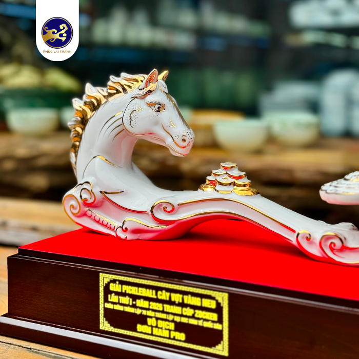 GẬY NHƯ Ý TUẤN MÃ