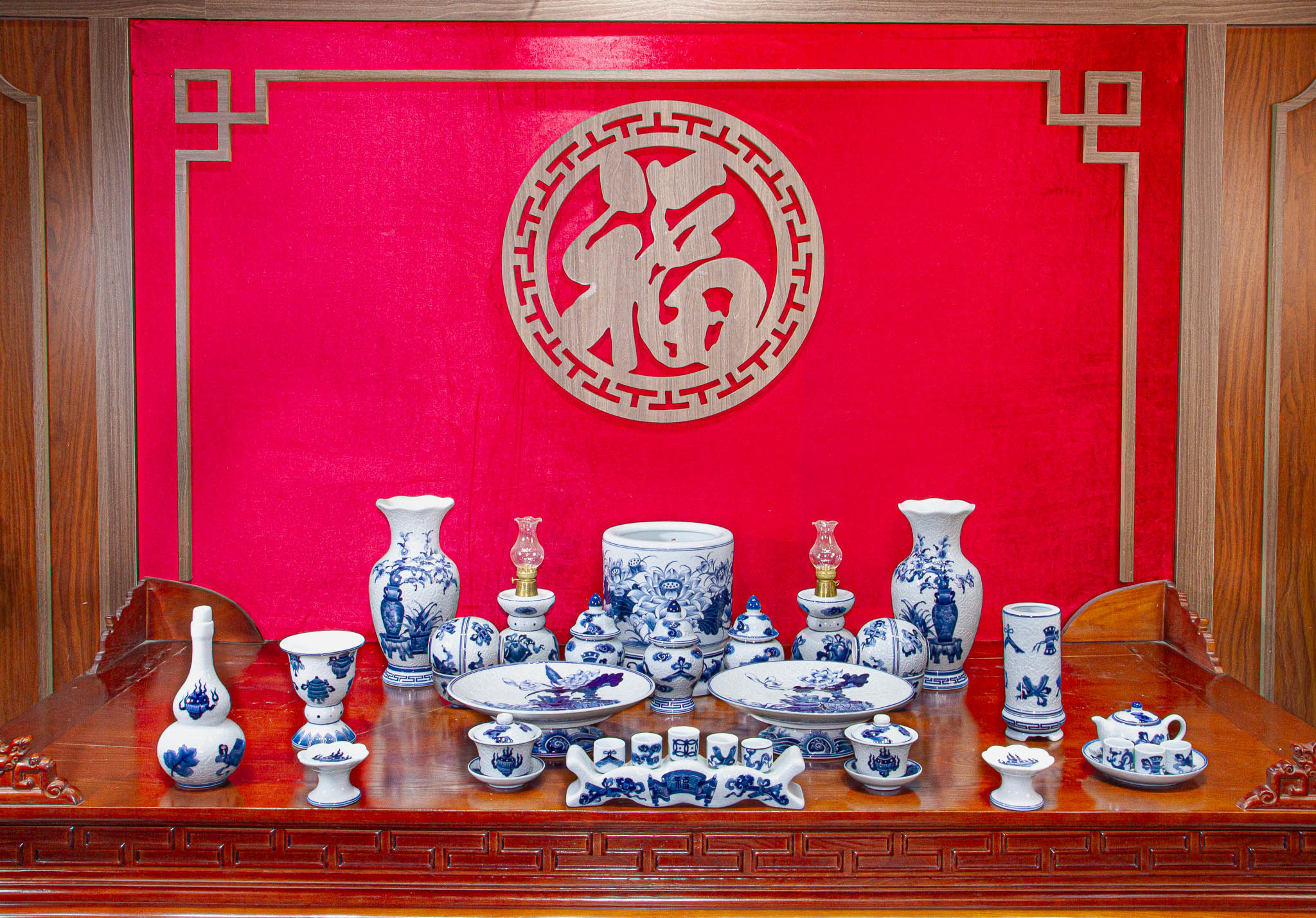 Bộ đồ thờ Gấm Long Vân