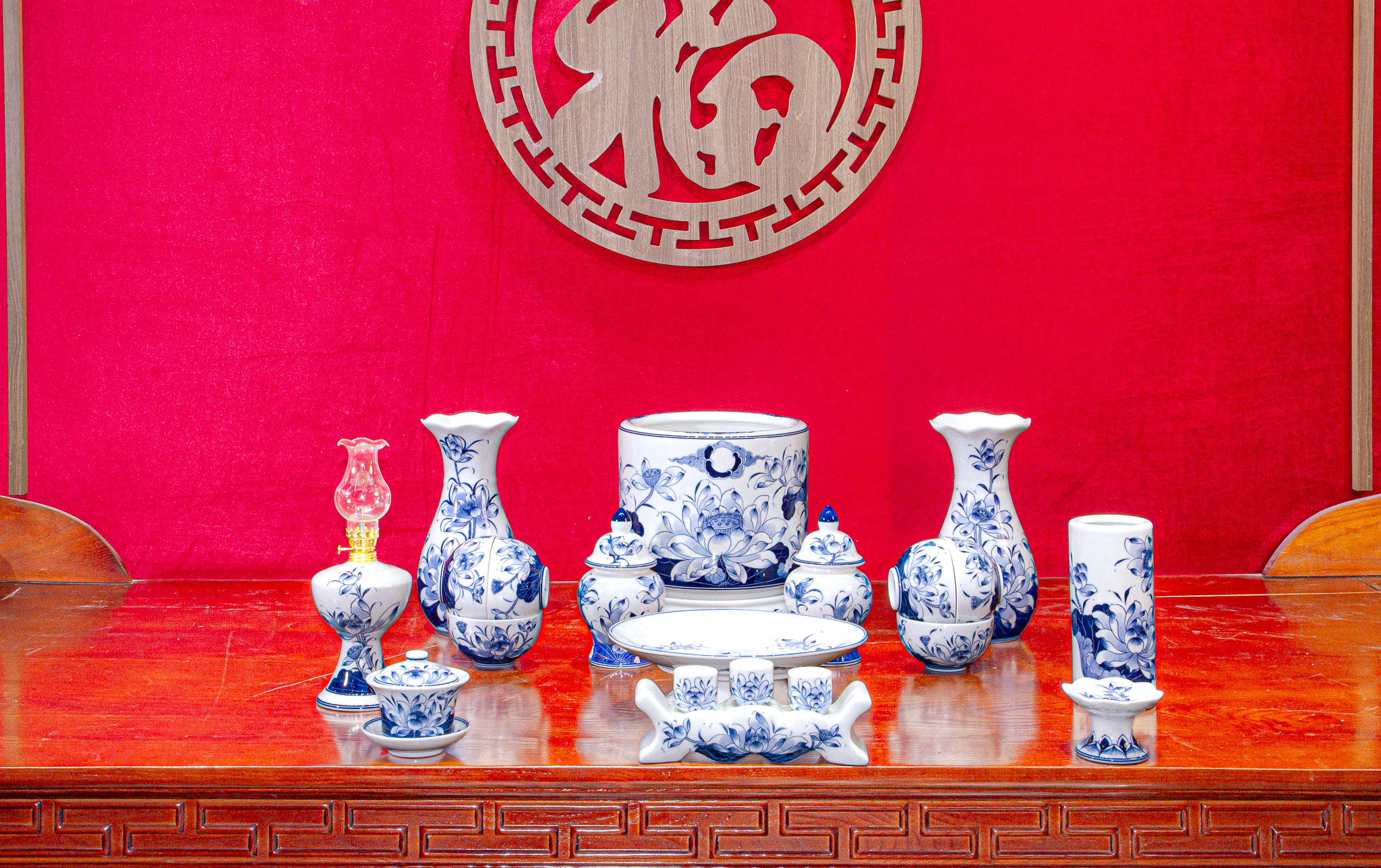 Bộ đồ thờ Bạch Ngọc Liên Hoa