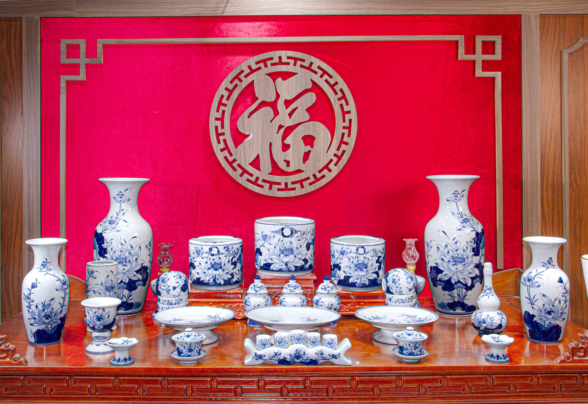 Bộ đồ thờ Bạch Ngọc Liên Hoa