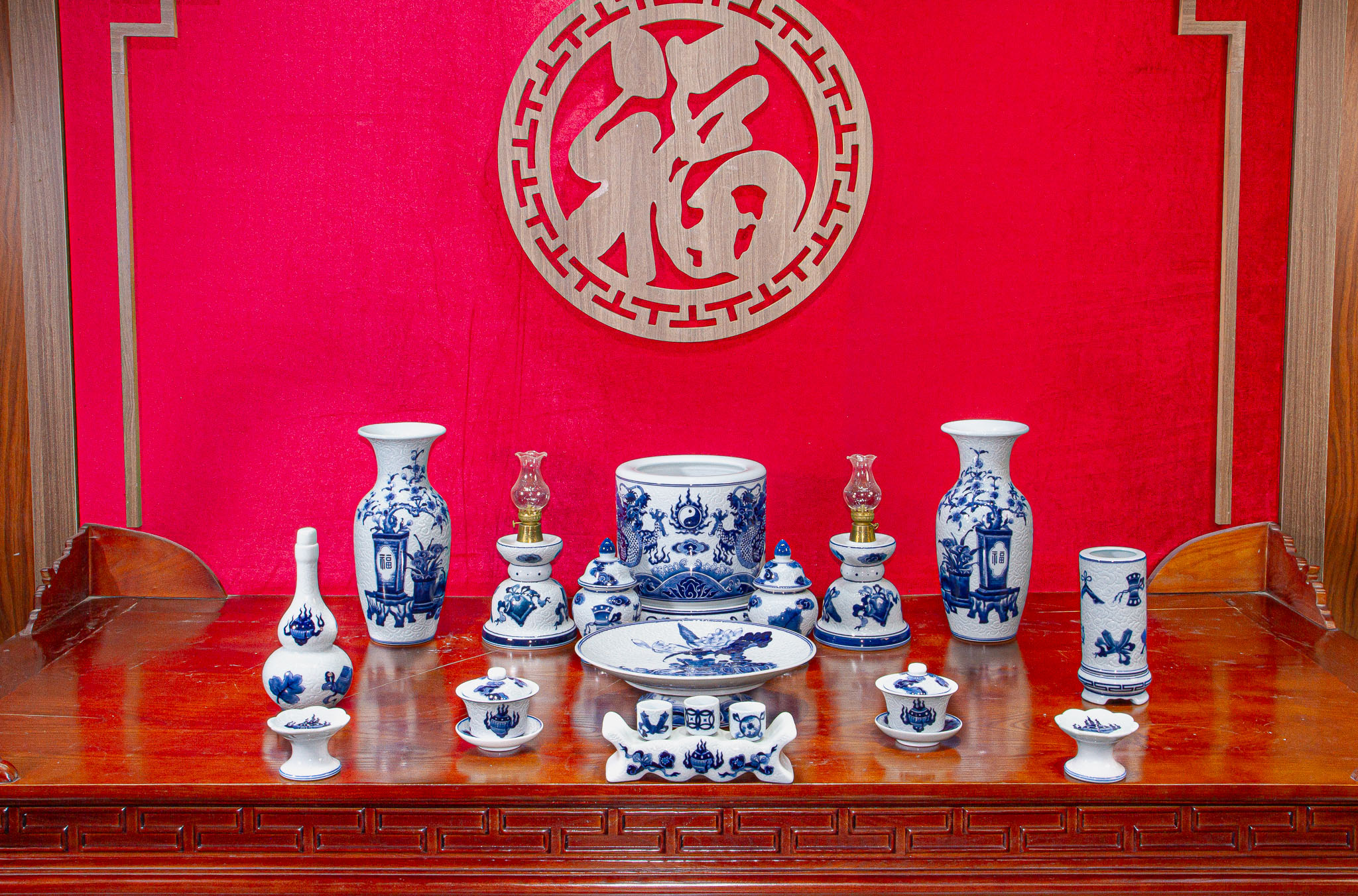 Bộ đồ thờ Gấm Long Vân