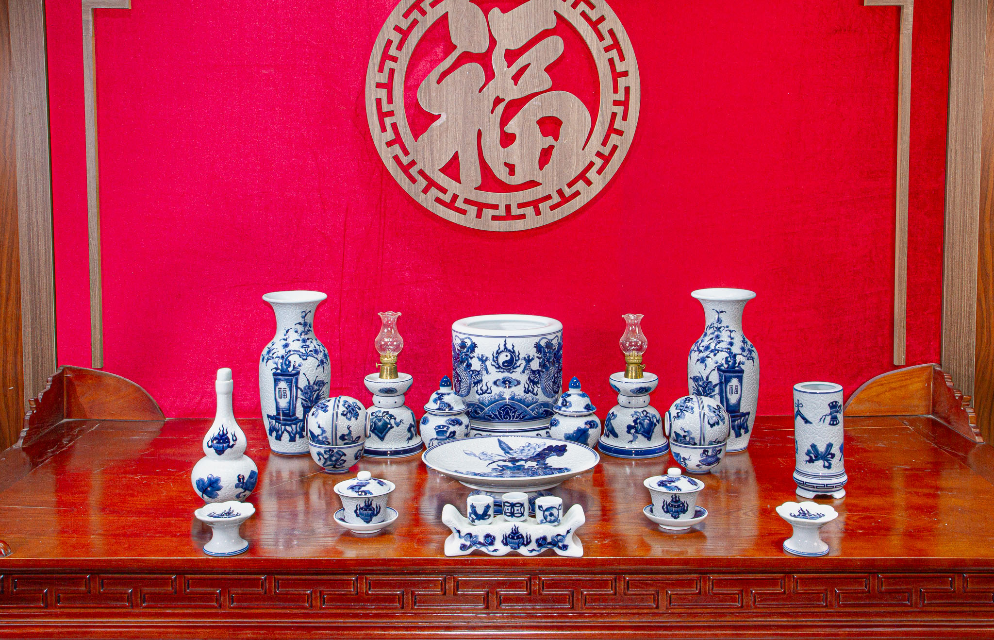 Bộ đồ thờ Gấm Long Vân