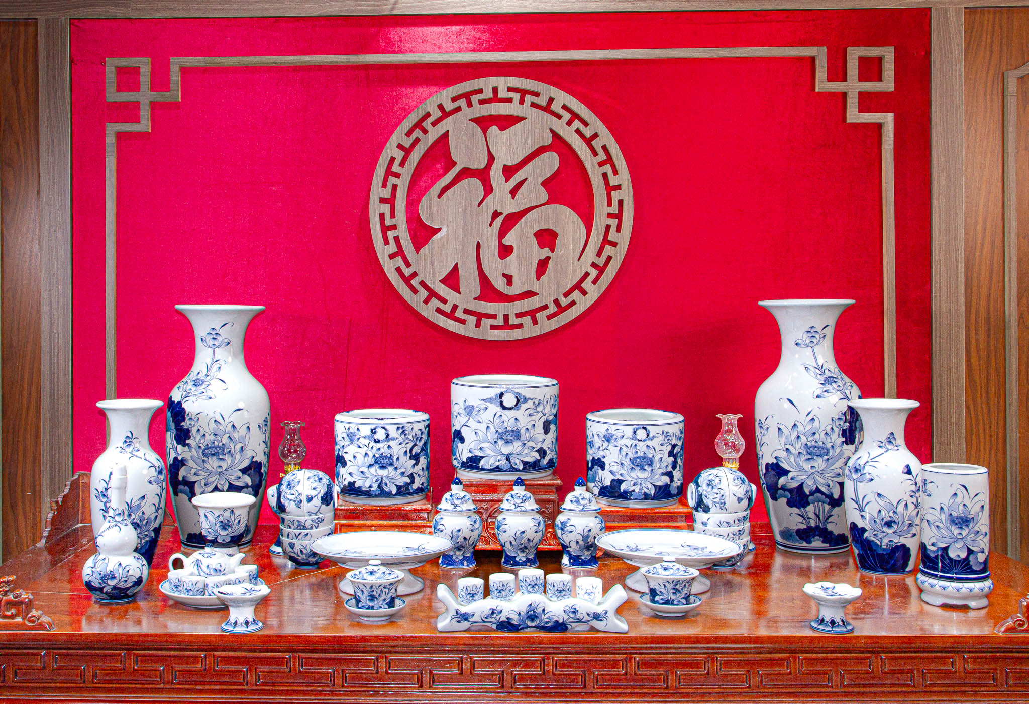 Bộ đồ thờ Bạch Ngọc Liên Hoa