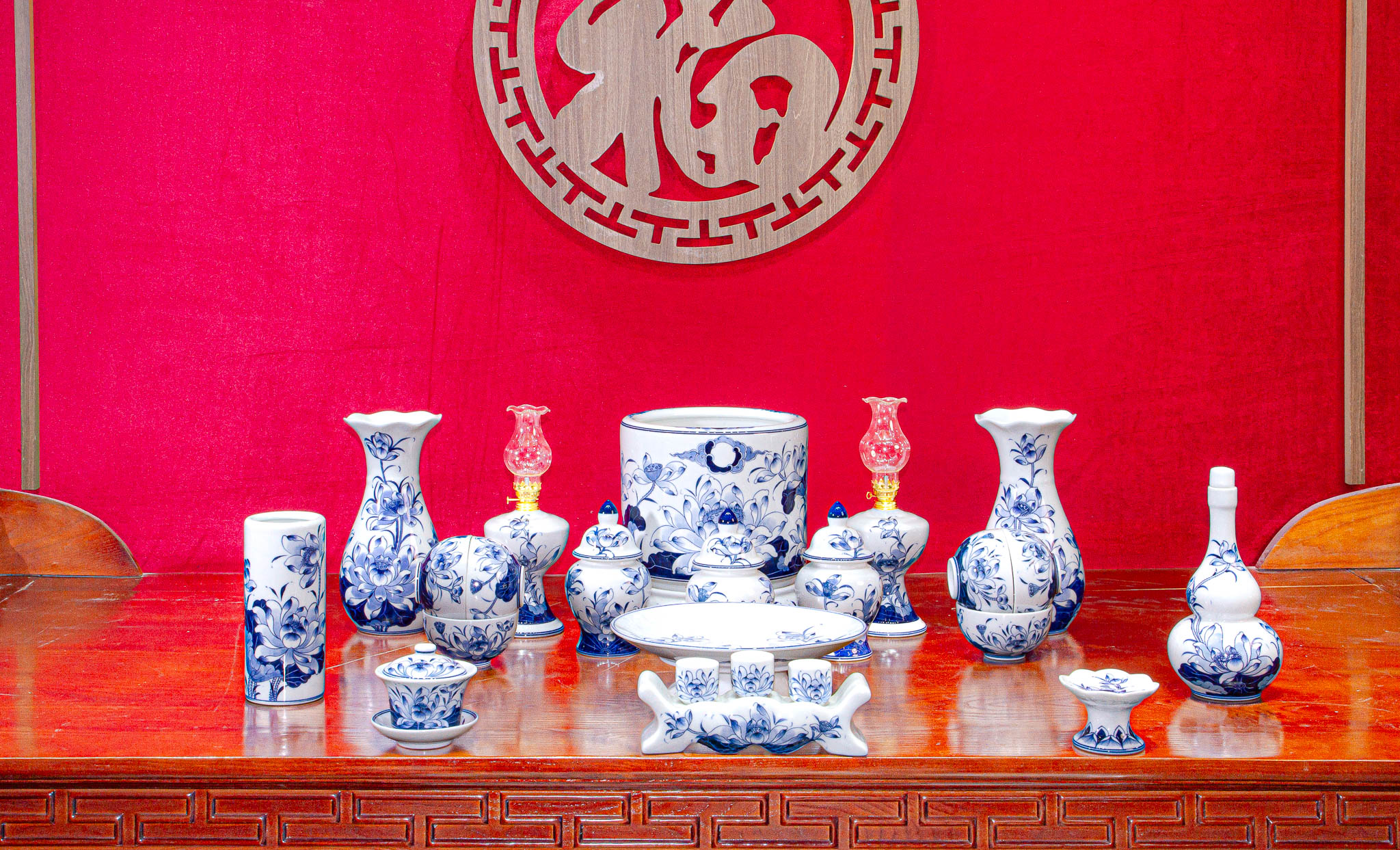 Bộ đồ thờ Bạch Ngọc Liên Hoa