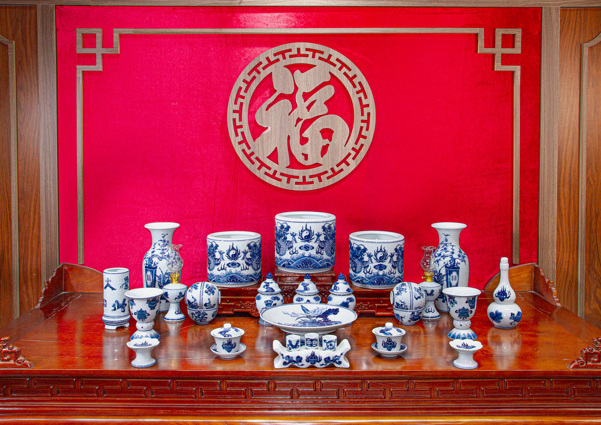 Bộ đồ thờ Gấm Long Vân
