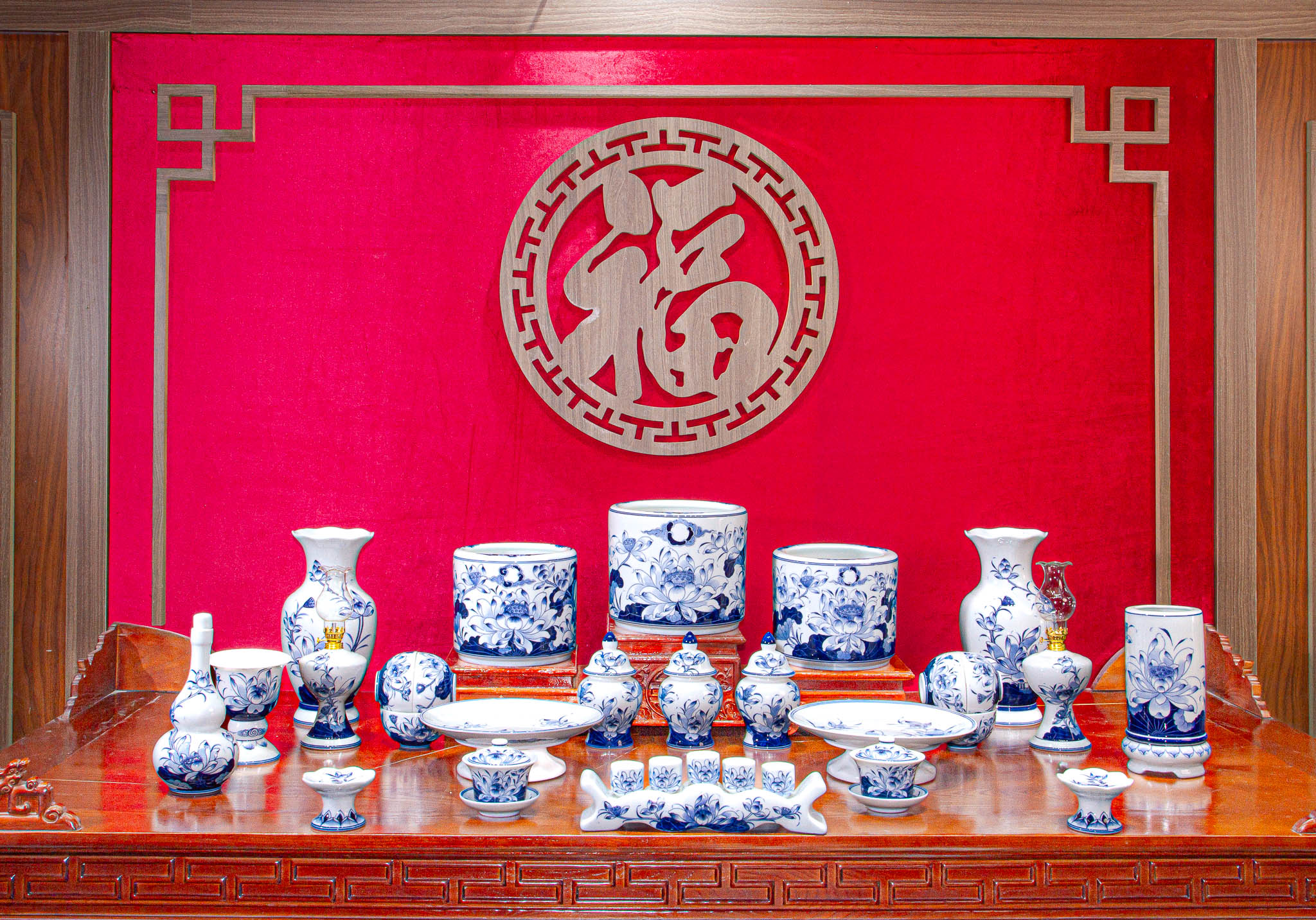 Bộ đồ thờ Bạch Ngọc Liên Hoa