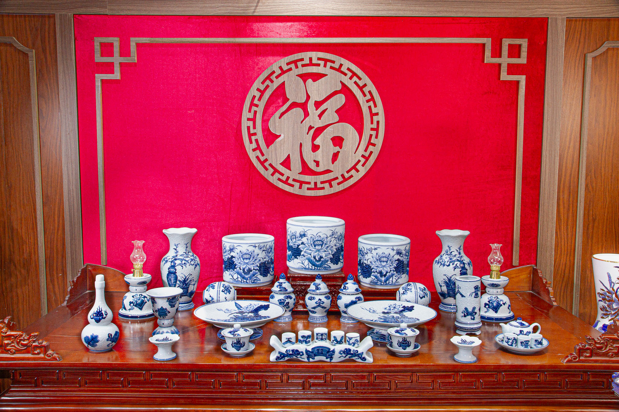 Bộ đồ thờ Gấm Long Vân