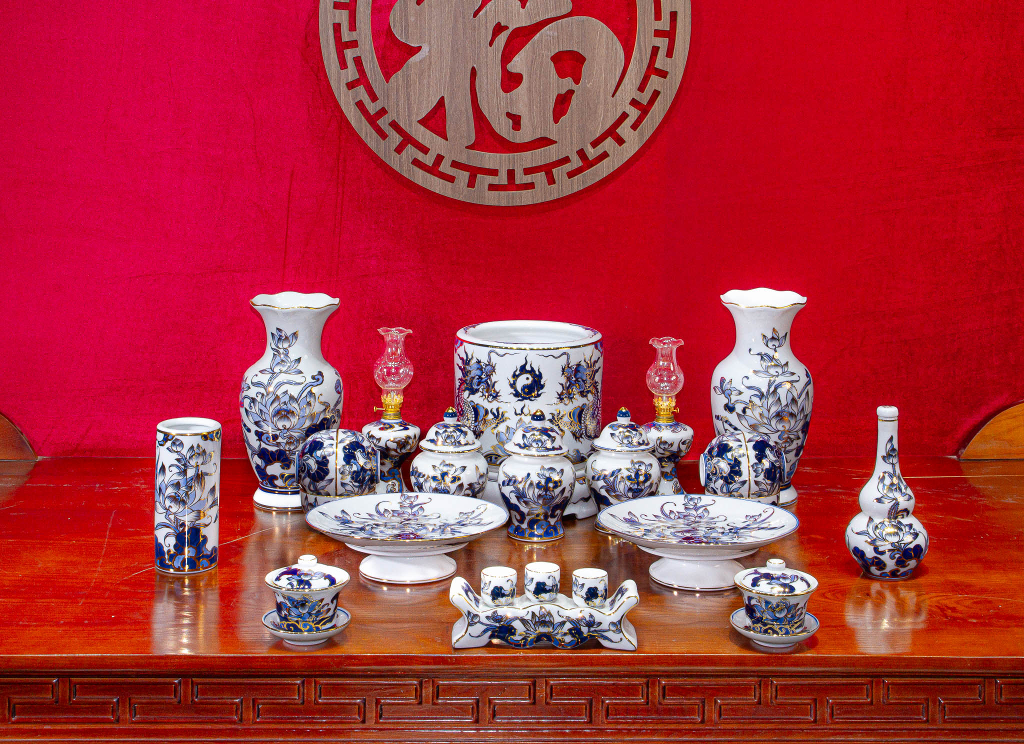 Bộ đồ thờ Vân Hoá Vàng Kim