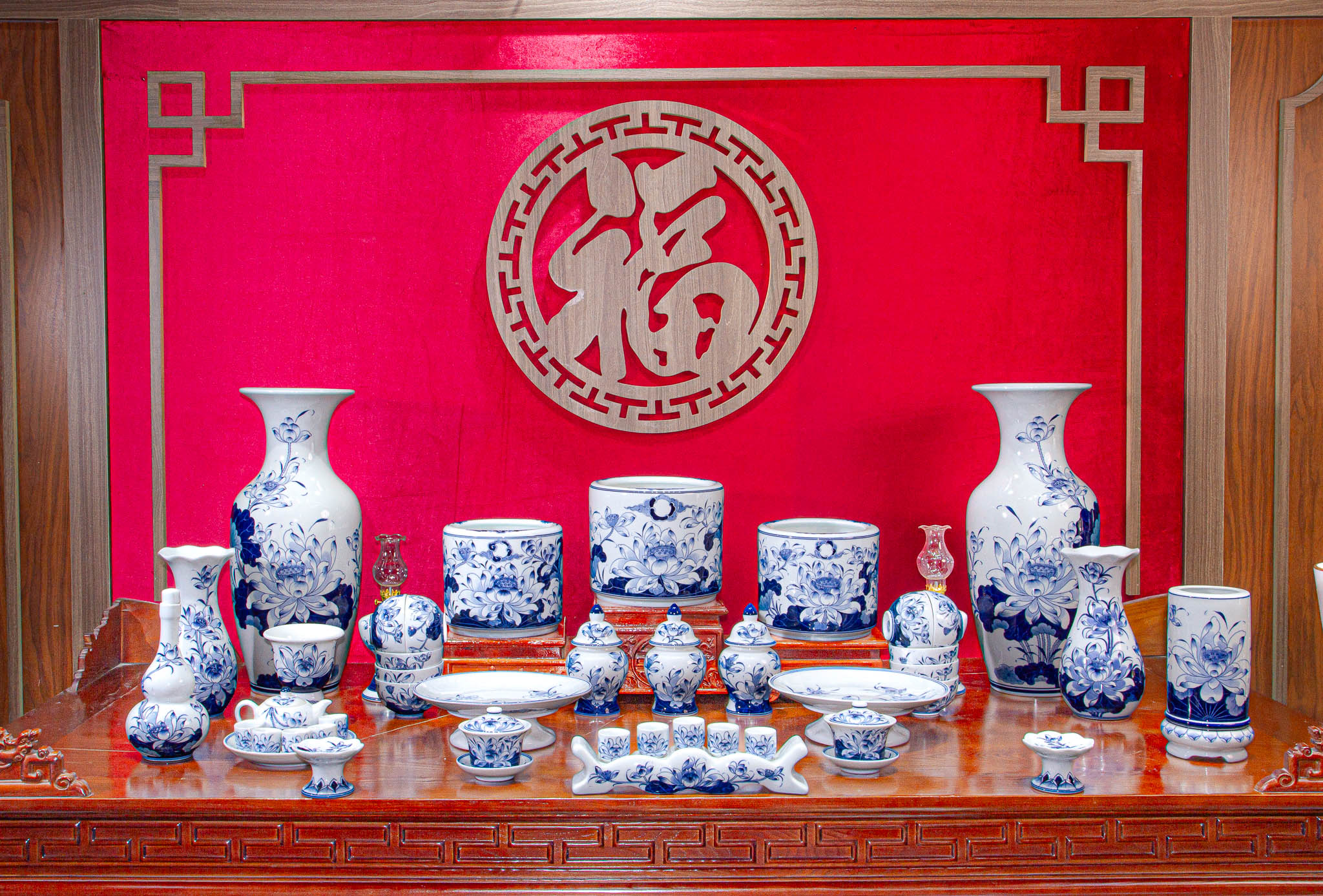 Bộ đồ thờ Bạch Ngọc Liên Hoa