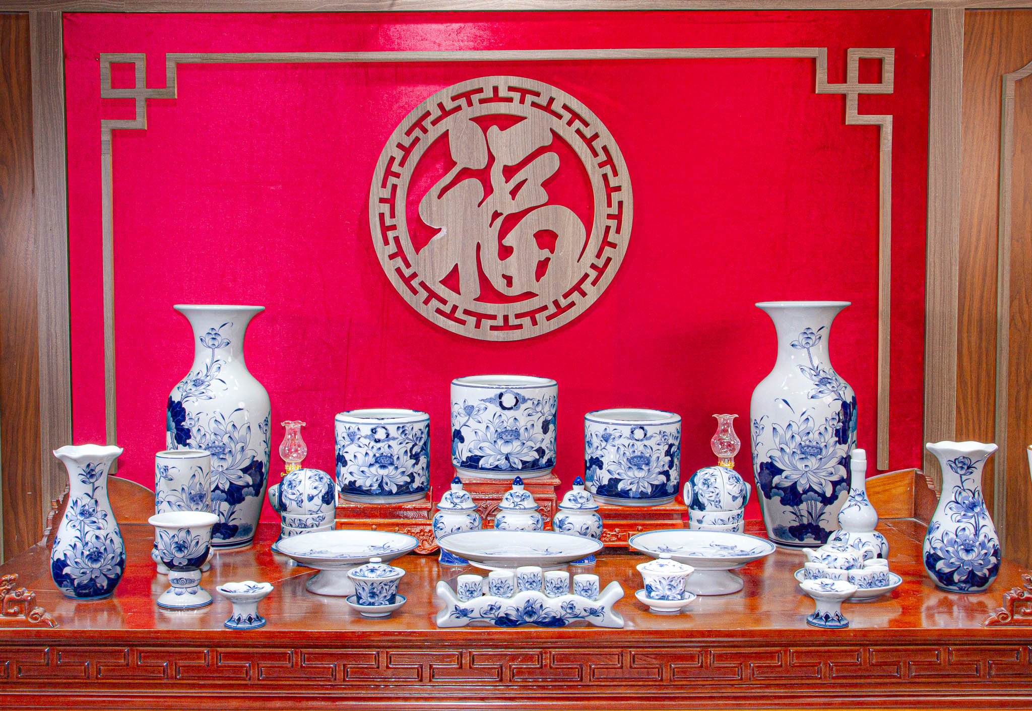 Bộ đồ thờ Bạch Ngọc Liên Hoa