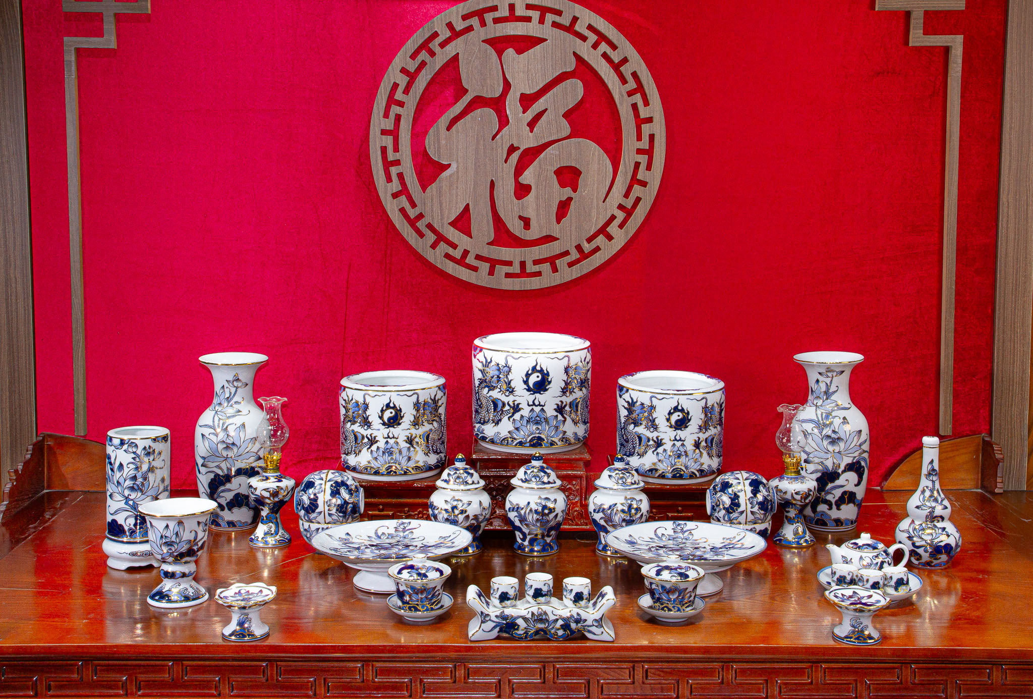 Bộ đồ thờ Vân Hoá Vàng Kim