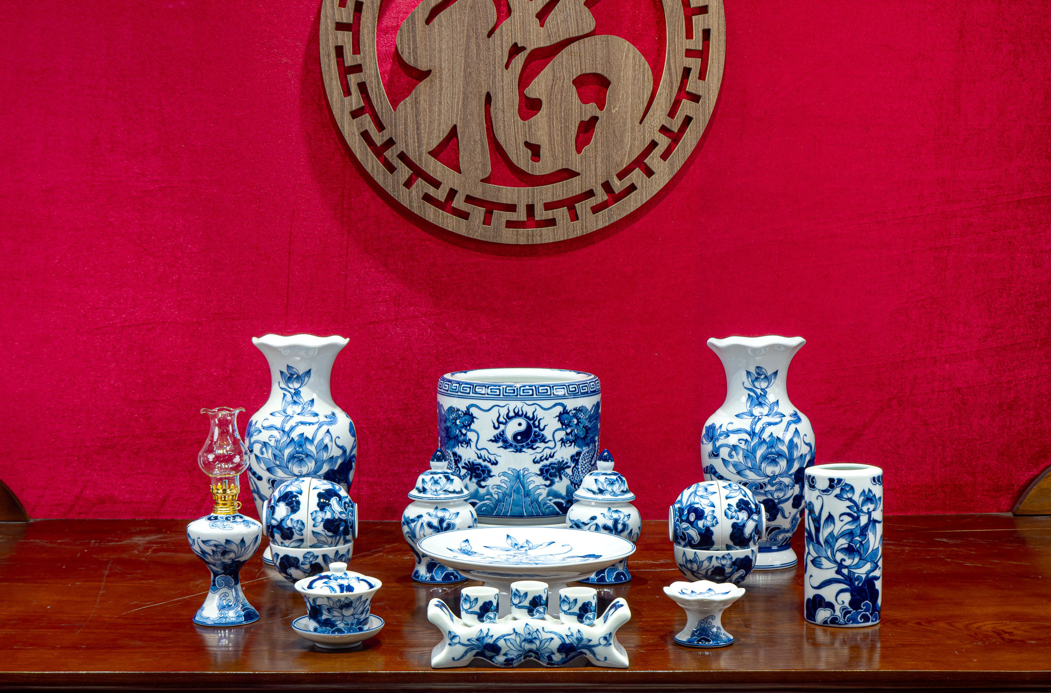 Bộ đồ thờ Vân Hoá Liên Hoa