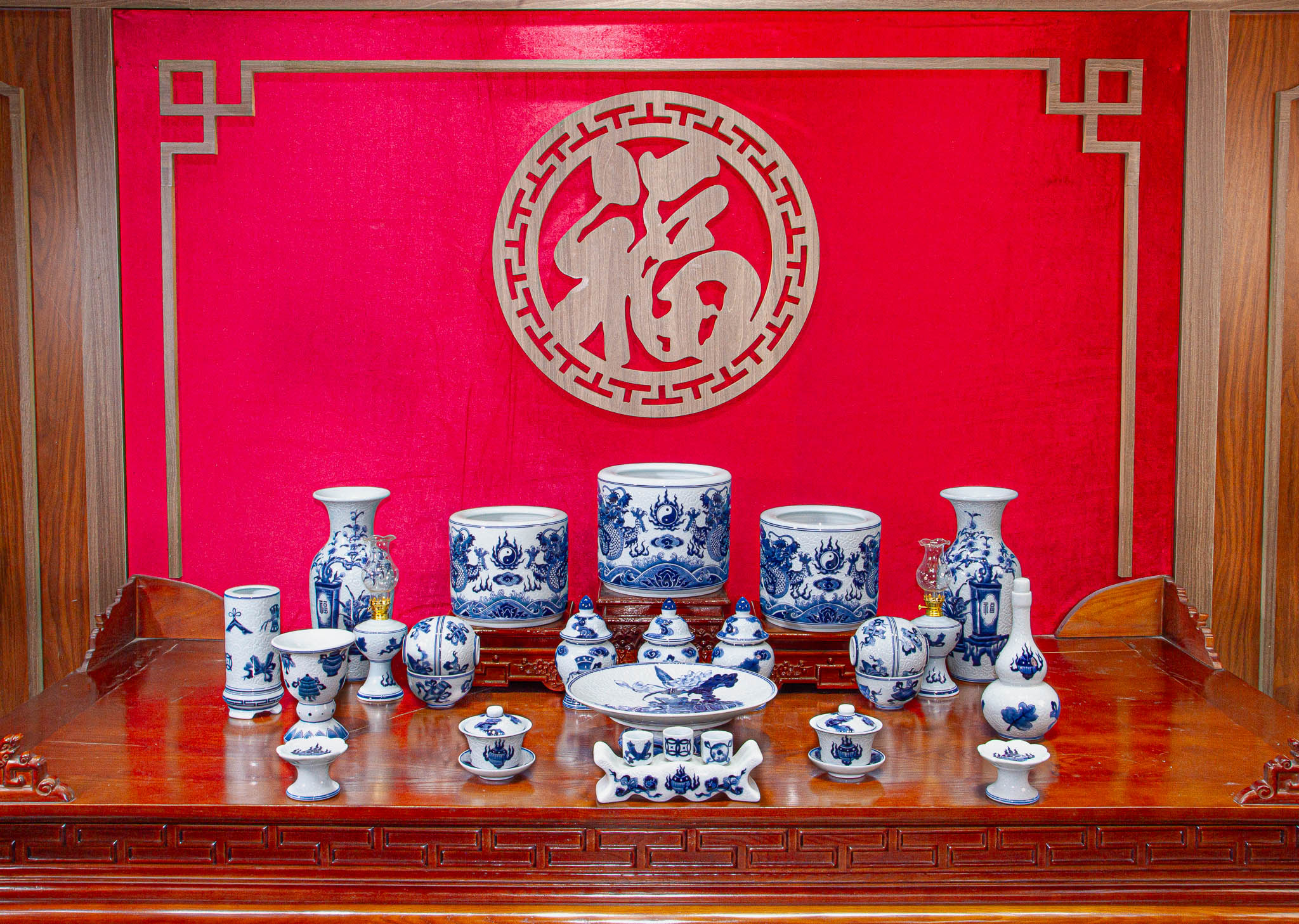 Bộ đồ thờ Gấm Long Vân