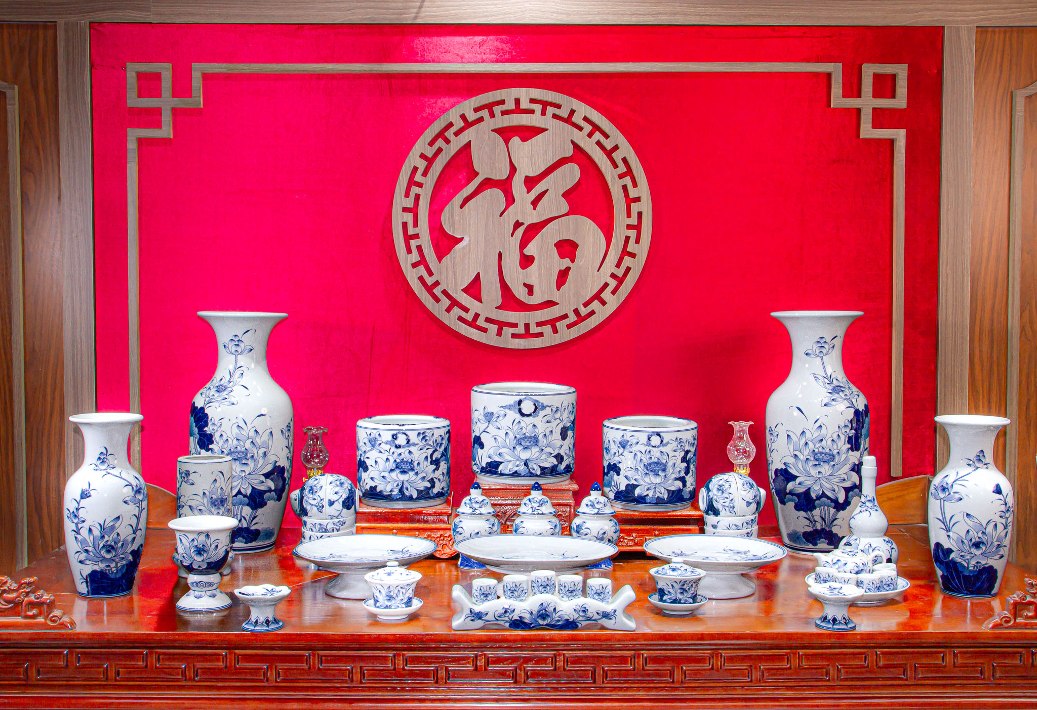 Bộ đồ thờ Bạch Ngọc Liên Hoa
