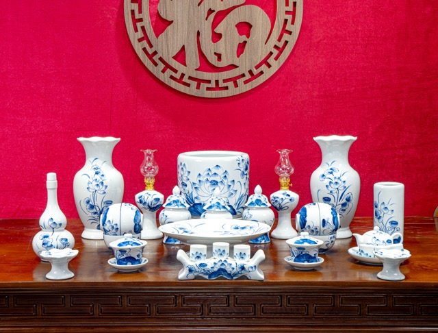 Bộ đồ thờ SEN CHÀM