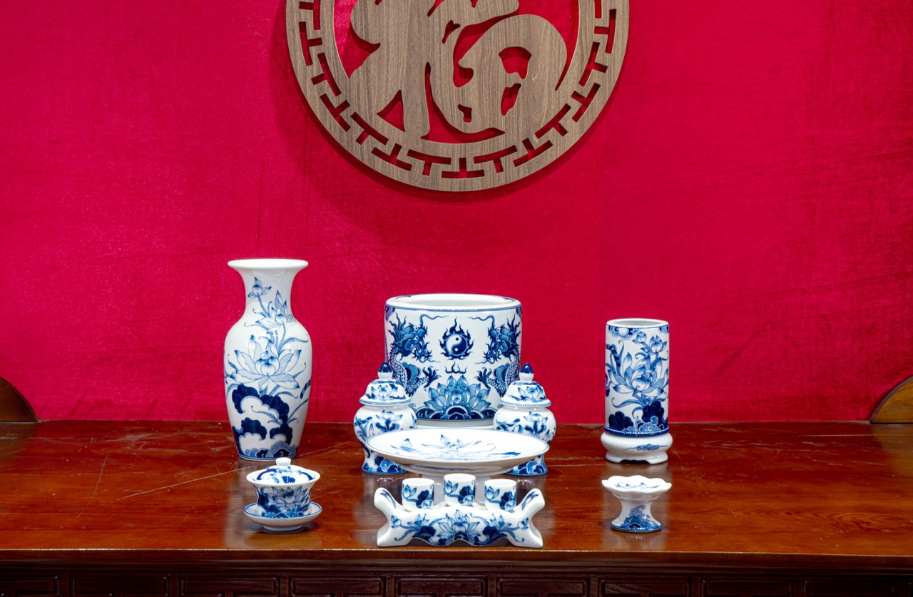 Bộ đồ thờ Vân Hóa Liên Hoa
