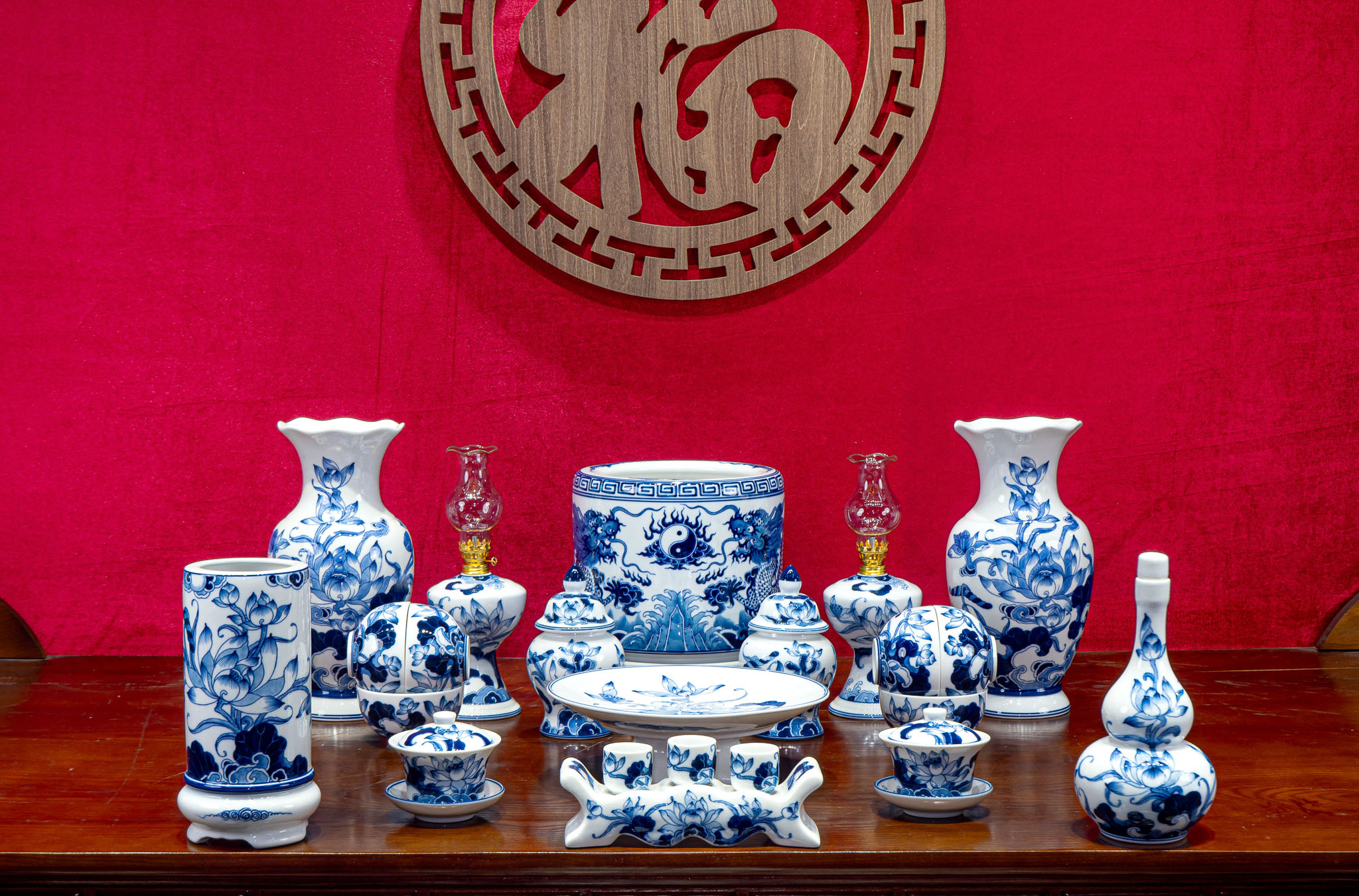 Bộ đồ thờ Vân Hoá Liên Hoa