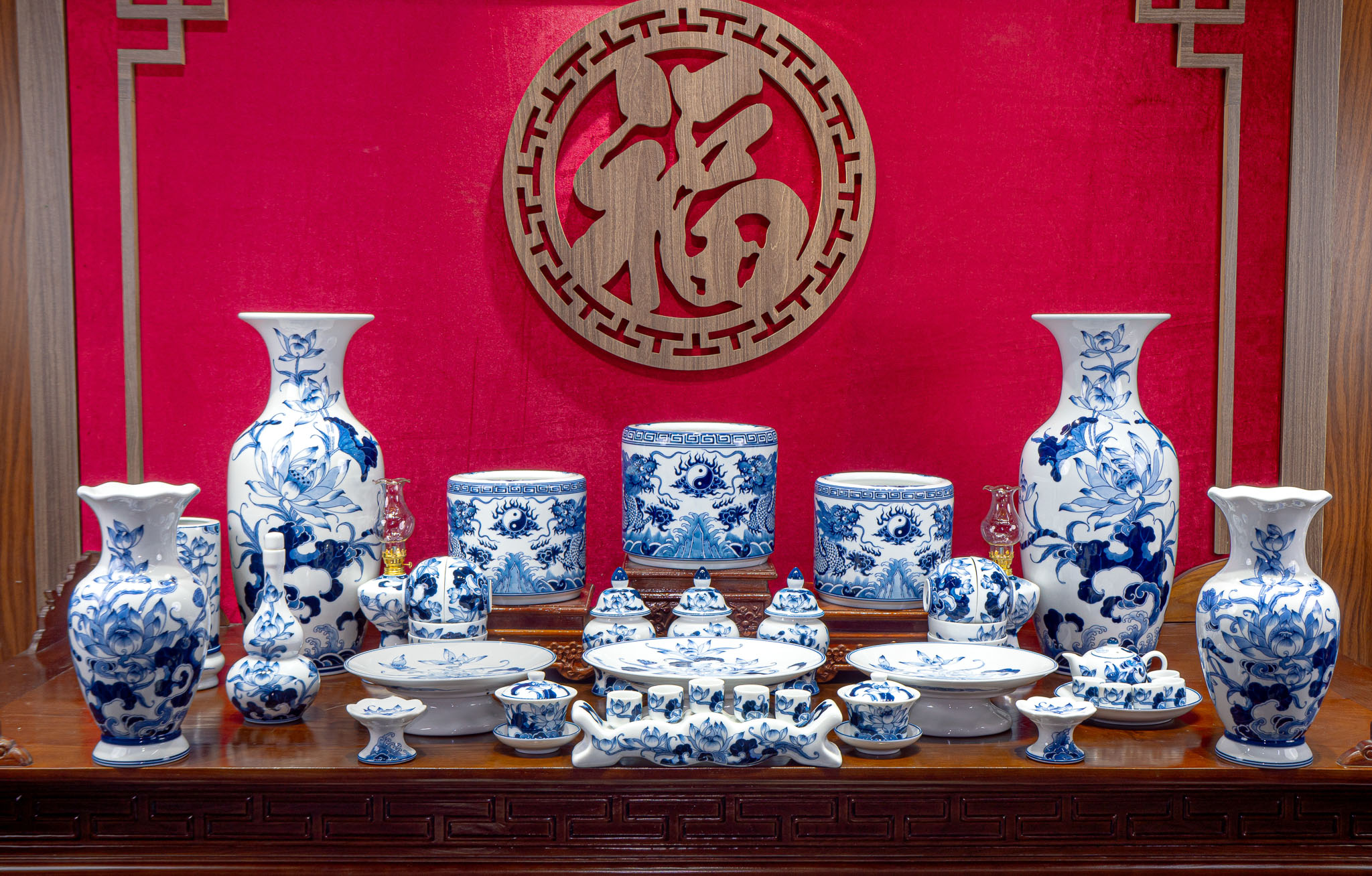 Bộ đồ thờ Vân Hoá Liên Hoa