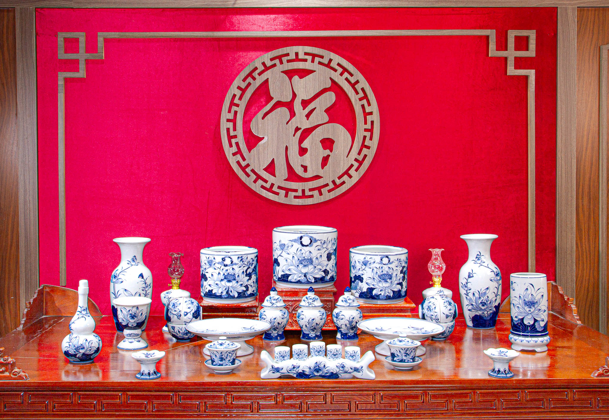 Bộ đồ thờ Bạch Ngọc Liên Hoa