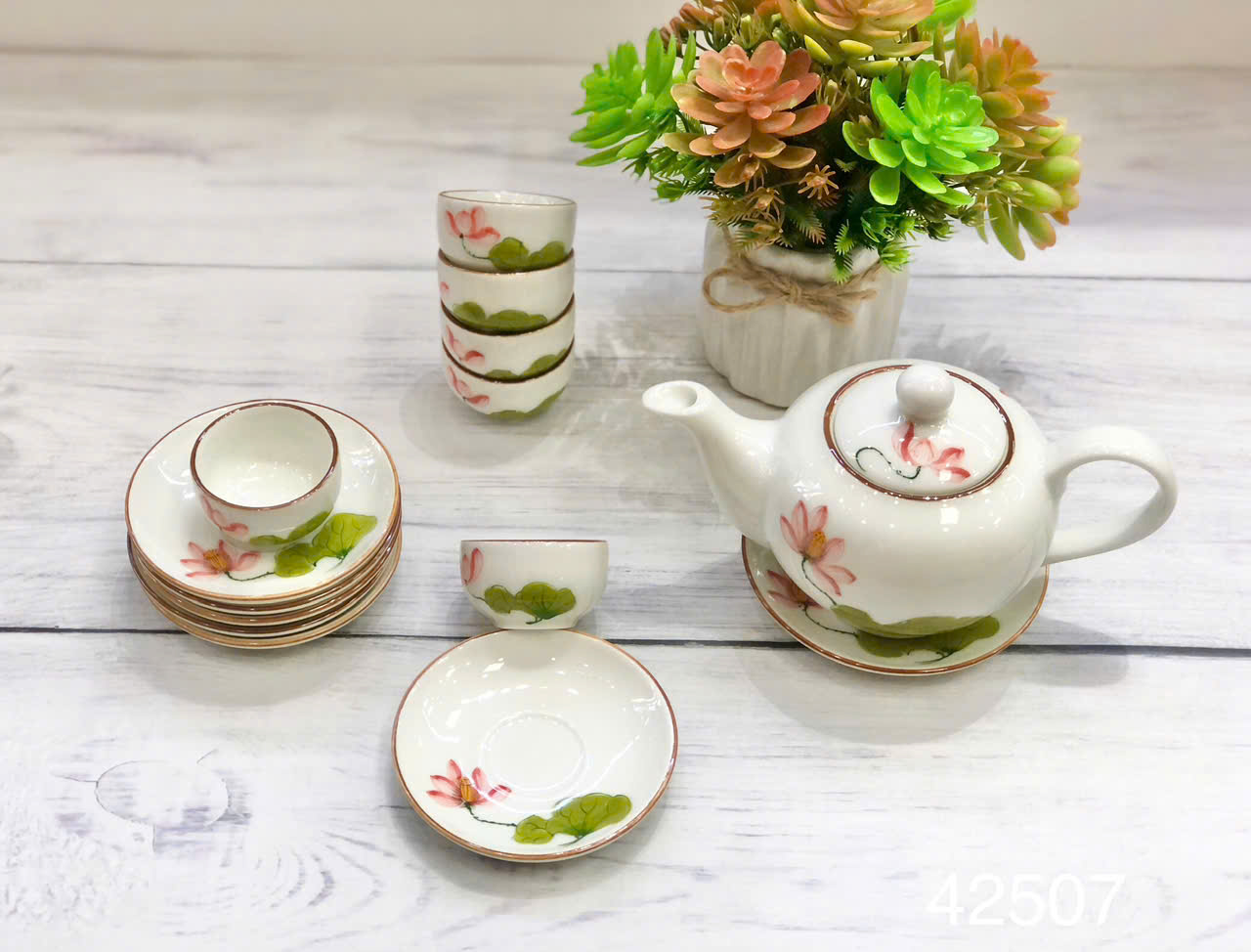 Bộ ấm chén sen đỏ Bát Tràng