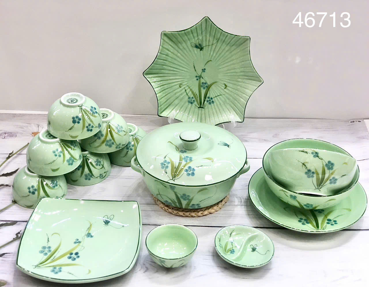 Bộ đồ ăn gốm sứ Đào chuồn xanh lá