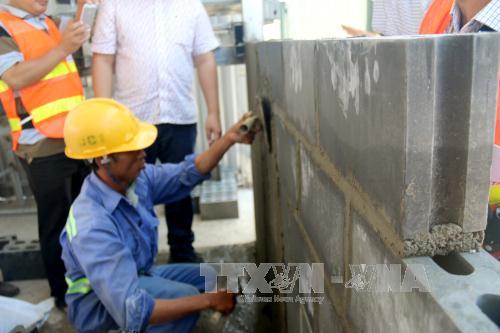 Xu hướng hoán đổi ngôi giữa vật liệu xanh và dòng truyền thống