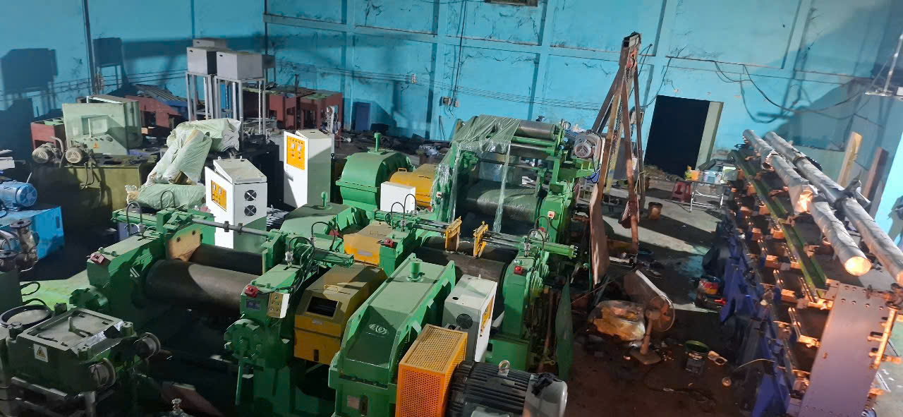 Cho Thuê Xe Cẩu Thùng Tại Dĩ An, Thành Phố Hồ Chí Minh giá hợp lí liên hệ ngay . 0974.212.969