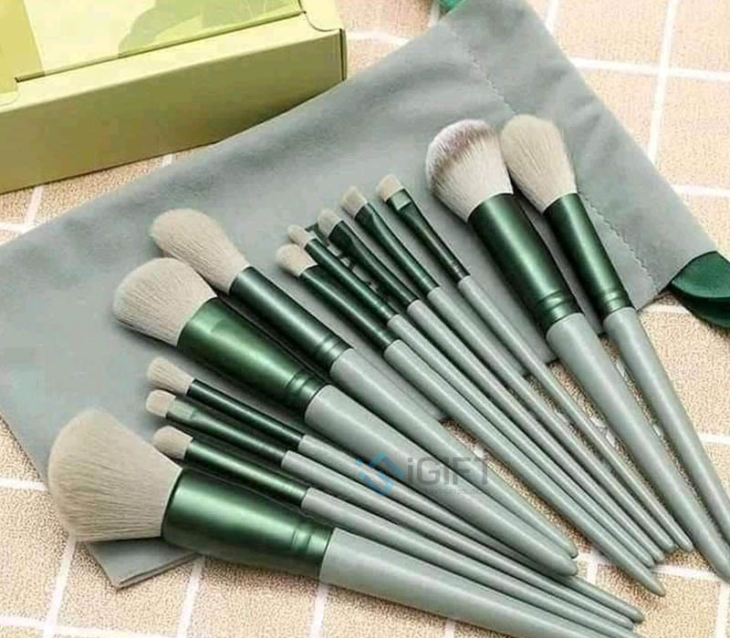 Vì sao các hãng mỹ phẩm nên đầu tư vào quà tặng kèm logo? Quà tặng công nghệ doanh nghiệp