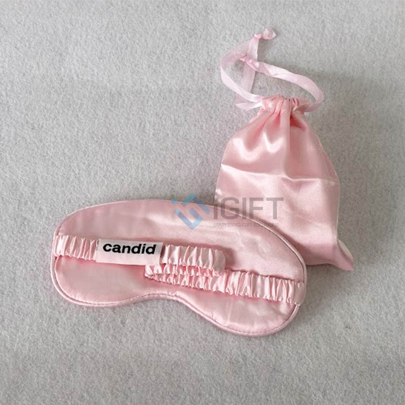 Bịt mắt ngủ in logo theo yêu cầu - Quà tặng hãng mỹ phẩm 2 Bịt mắt ngủ in logo theo yêu cầu - Quà tặng hãng mỹ phẩm Quà tặng công nghệ doanh nghiệp