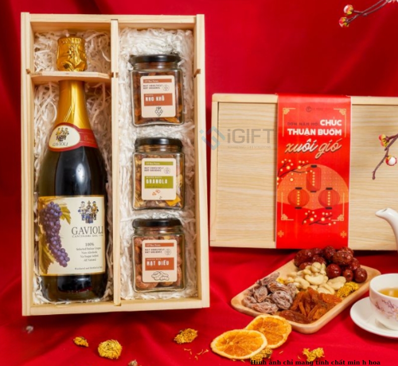 Mẫu quà Tết Rượu vang sang trọng | In logo doanh nghiệp theo yêu cầu 4 Mẫu quà Tết Rượu vang sang trọng | In logo doanh nghiệp theo yêu cầu Quà tặng công nghệ doanh nghiệp