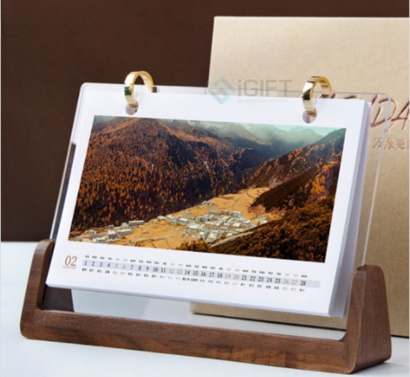 Lịch để bàn in logo theo yêu cầu - Mẫu mã đẹp mắt cho doanh nghiệp 5 Lịch để bàn in logo theo yêu cầu - Mẫu mã đẹp mắt cho doanh nghiệp Quà tặng công nghệ doanh nghiệp