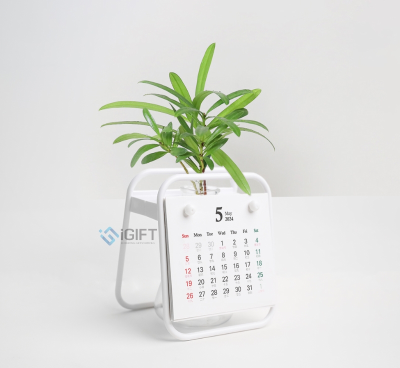 Lịch để bàn phong cách Hàn Quốc - in logo theo yêu cầu - MS11 1 Lịch để bàn phong cách Hàn Quốc - in logo theo yêu cầu - MS11 Quà tặng công nghệ doanh nghiệp