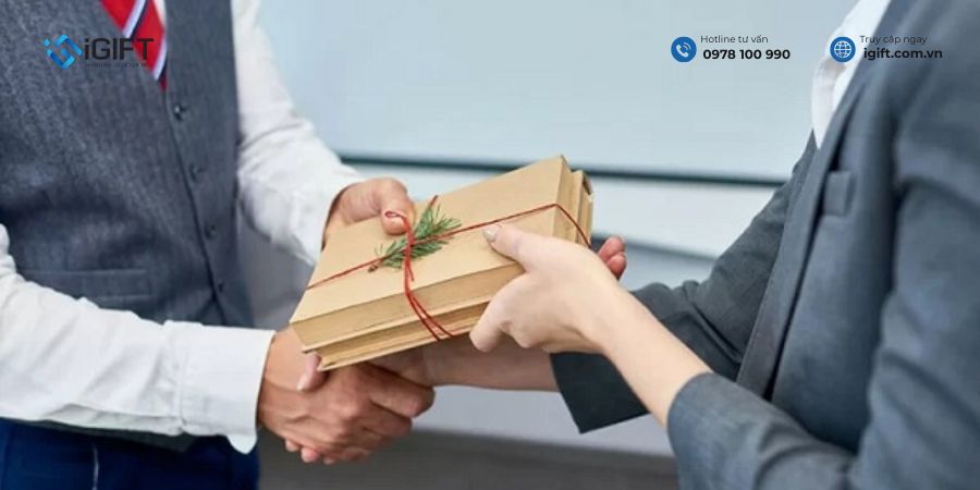 lưu ý chọn quà tặng khách hàng bất động sản