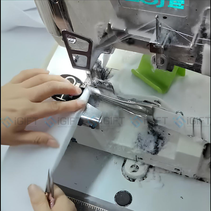 Vì sao băng đô cài tóc in logo được các brand mỹ phẩm lớn lựa chọn? Quà tặng công nghệ doanh nghiệp