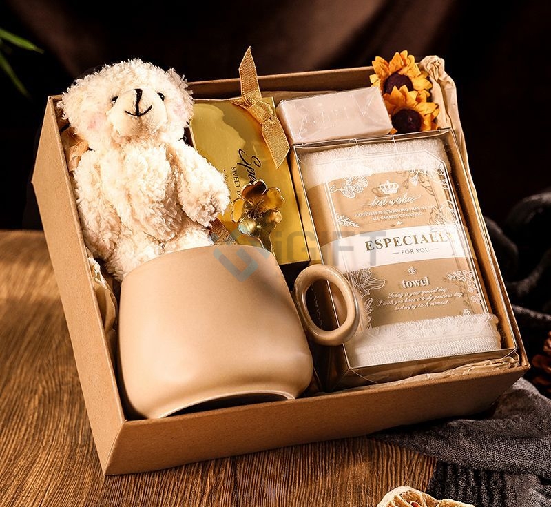 Set quà tặng dành cho các dịp lễ - In logo theo yêu cầu 1 Set quà tặng dành cho các dịp lễ - In logo theo yêu cầu Quà tặng công nghệ doanh nghiệp