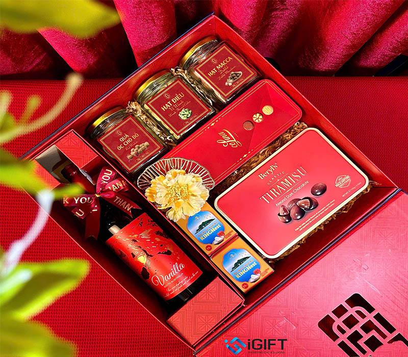 Tặng quà năm mới của các công ty trên thế giới có gì khác biệt? 4 Tặng quà năm mới của các công ty trên thế giới có gì khác biệt? Quà tặng công nghệ doanh nghiệp