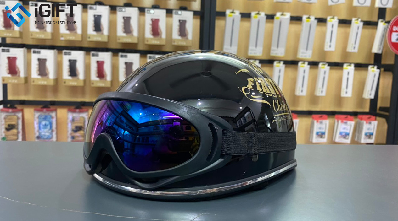 Mũ Bảo Hiểm In Logo Thương Hiệu Golden Gate 3 Mũ Bảo Hiểm In Logo Thương Hiệu Golden Gate Quà tặng công nghệ doanh nghiệp